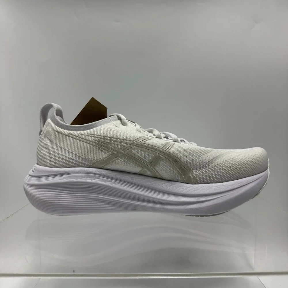 Brand New Asics GEL-Nimbus 27 White Running 1012B753 Women's Size 12 / Men 10.5